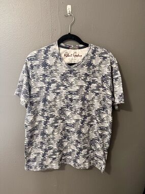 Robert Graham Blue White Patterned TShirt Large